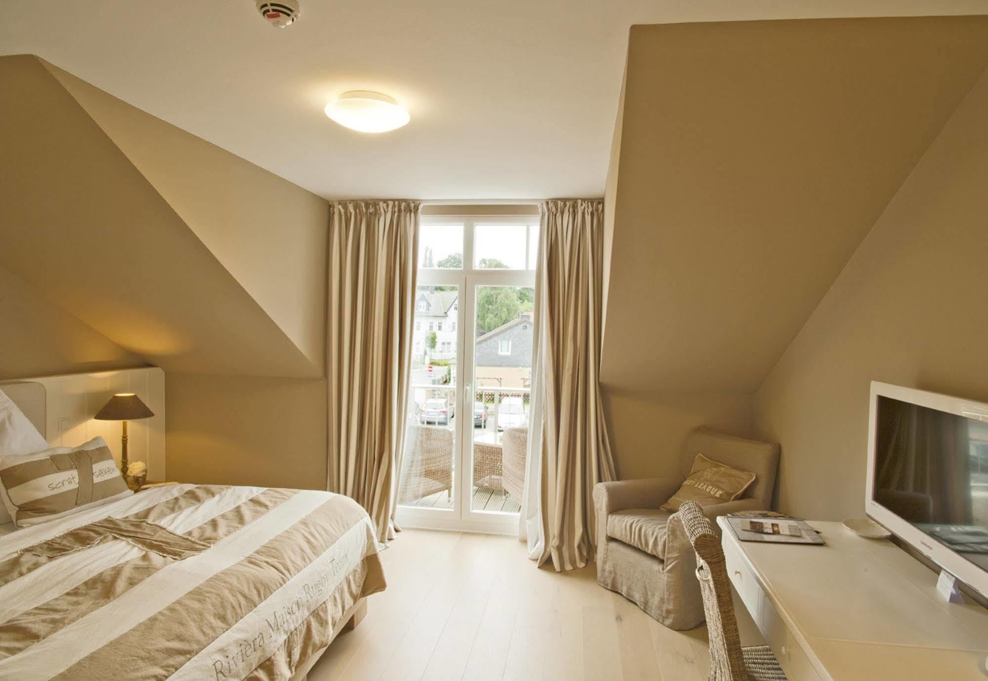 Hotel Strandhotel Seeblick, Ostseebad